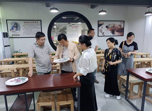 f349db0297989b2e1933f80d2cdf1a3